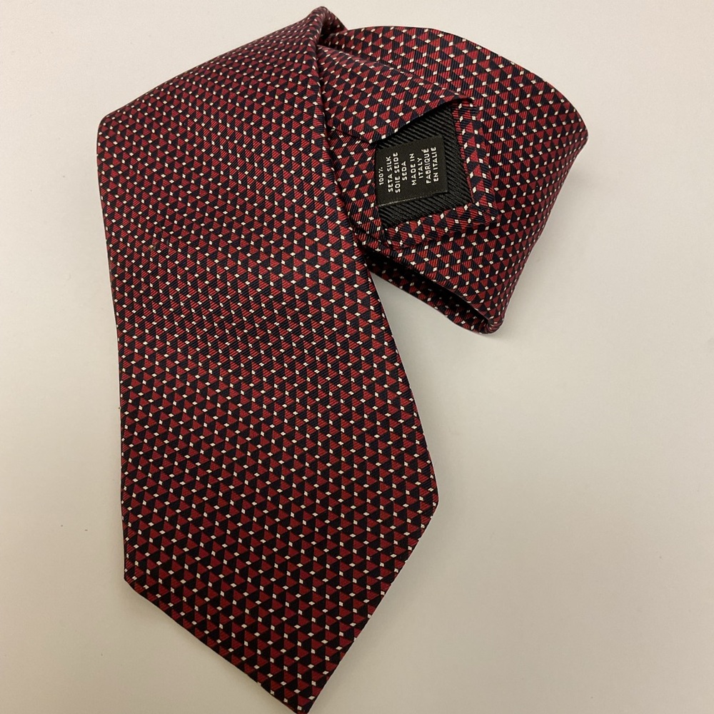 ZEGNA MENS SILK TIE RED BLACK WHITE GEOMETRIC NWOT